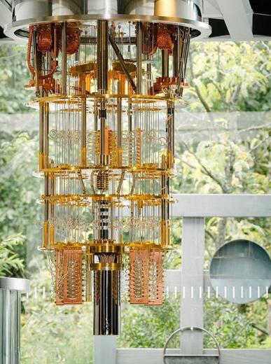 IBM再次超越谷歌：研制出50量子位計算機原型機
